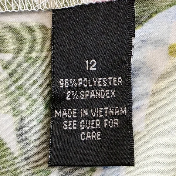 AGB Vibrant Floral Sleeveless Shift Dress Size 12 NWOT - Picture 10 of 11